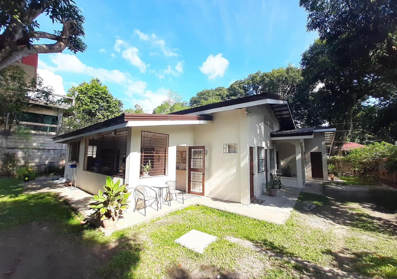 Ese House Hotel Dumaguete City Bagian luar foto