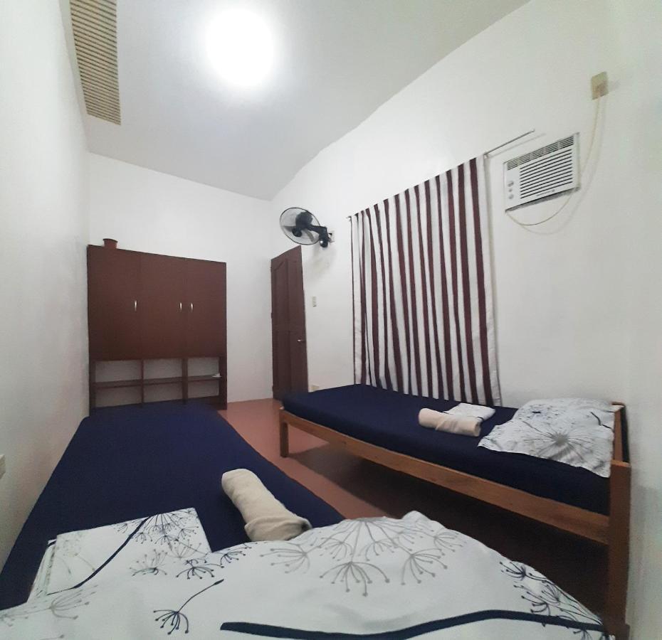 Ese House Hotel Dumaguete City Bagian luar foto