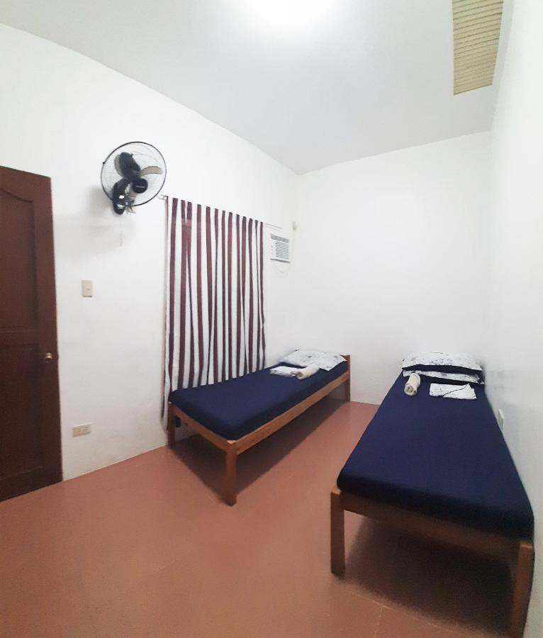 Ese House Hotel Dumaguete City Bagian luar foto